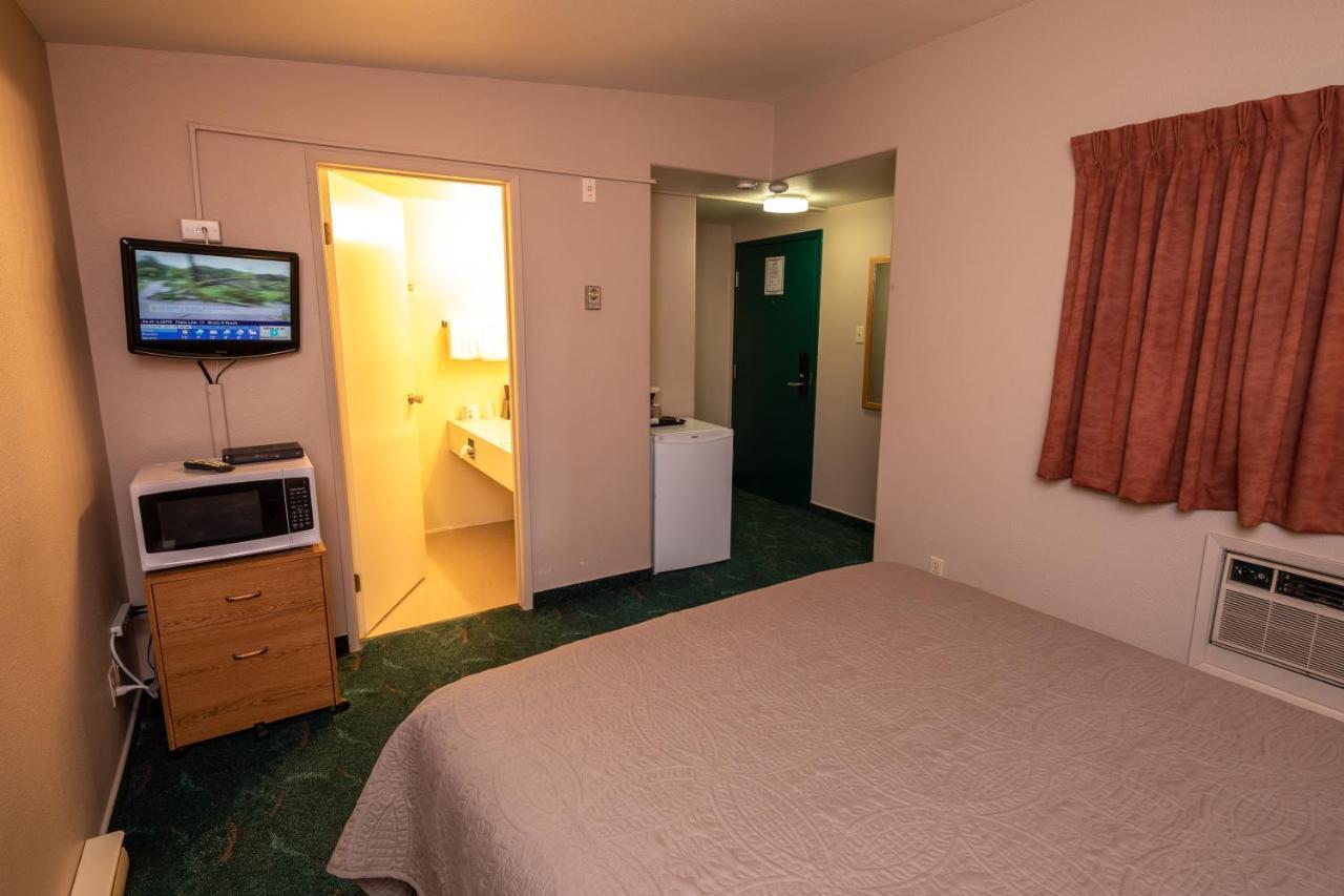 Keystone Motor Inn Brandon Kültér fotó